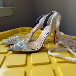 Christian Louboutin white Heels stiletto shoes 39 8.5 wedding faux jewels